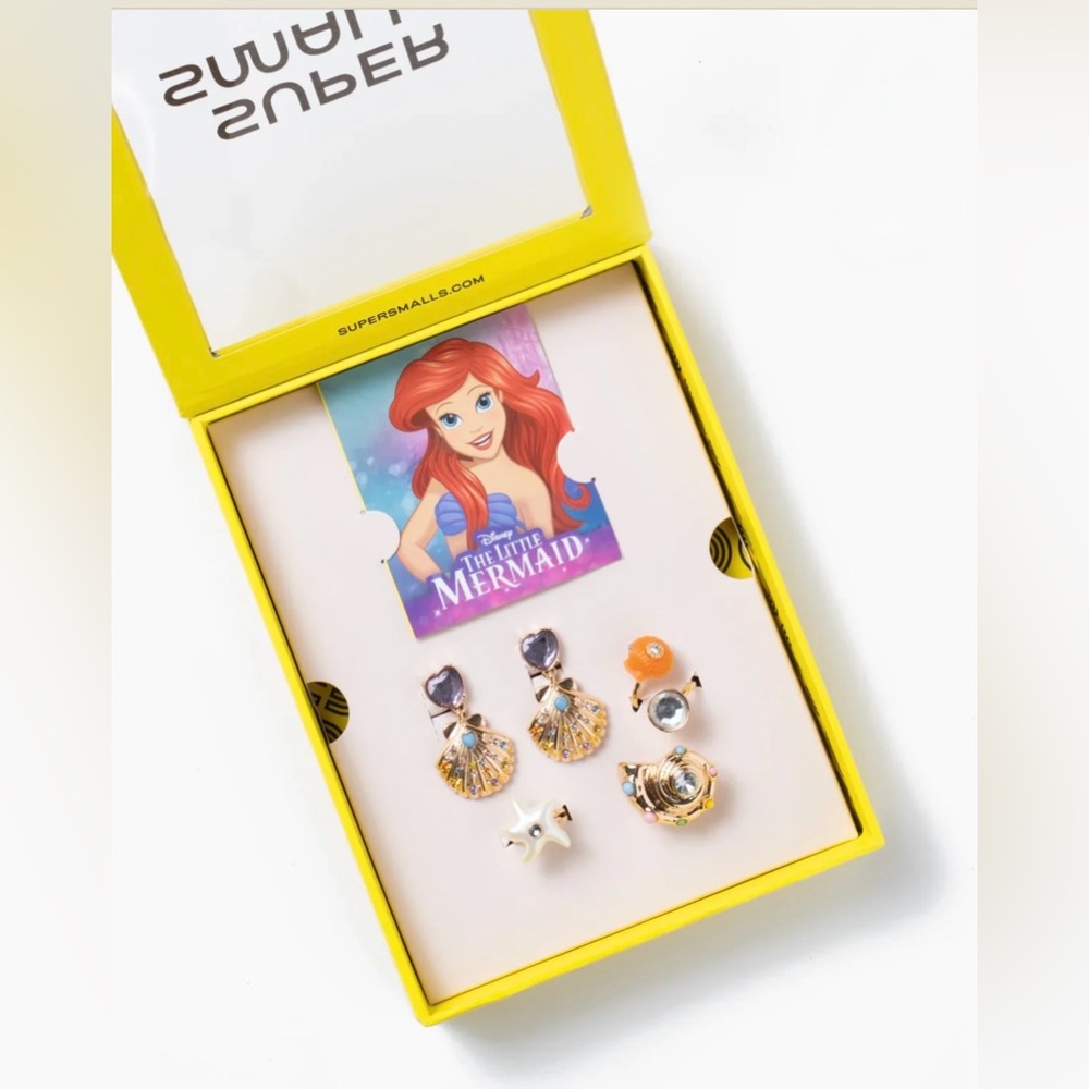 Super Smalls Disney's The Little Mermaid Ariel's Charm Accessory Set